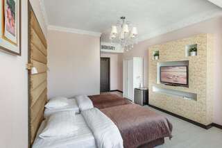 Гостиница Британика Краснодар Стандартный двухместный номер с 1 кроватью или 2 отдельными кроватями-14